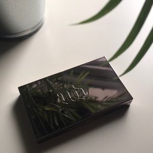 Urban Decay Naked Skin